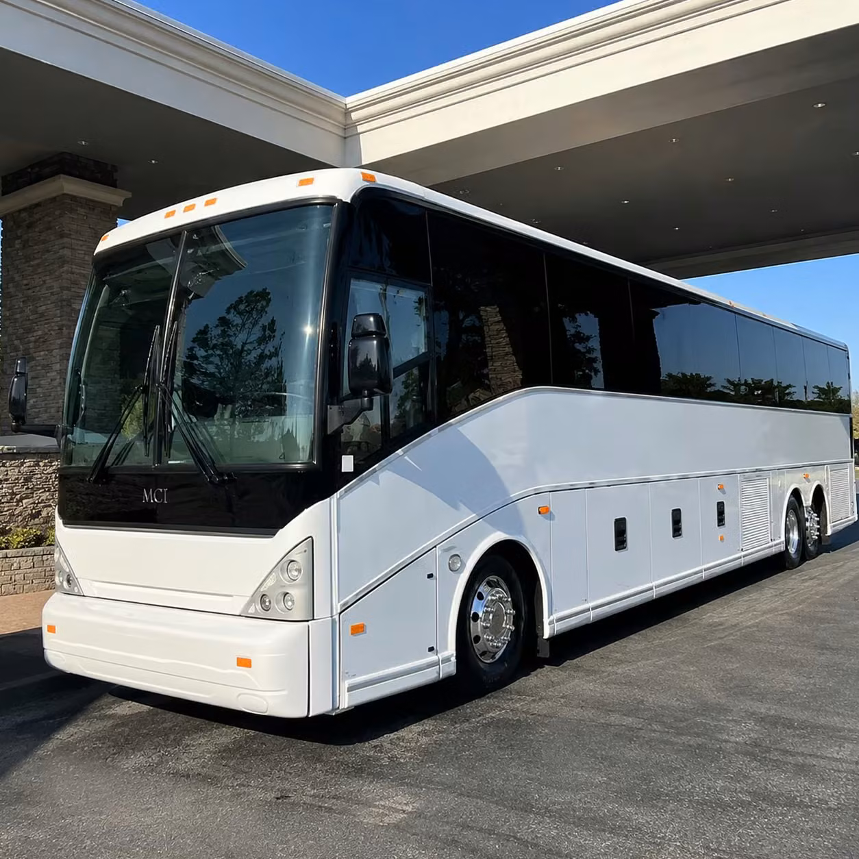 charterbuschulavista com is the go to for cross border airport transfers near chula vista